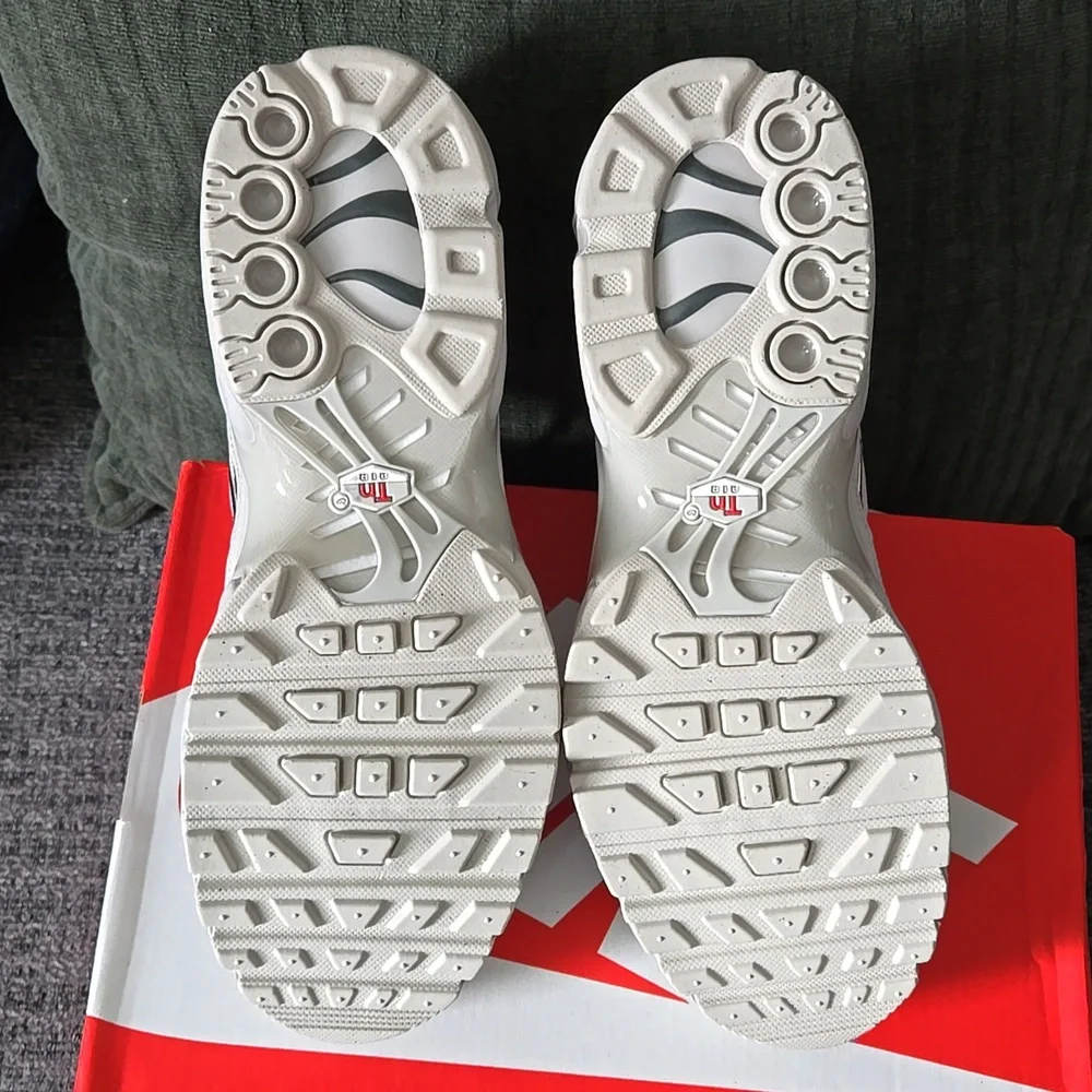 New Nike Air Max Plus - Picture 4 of 7